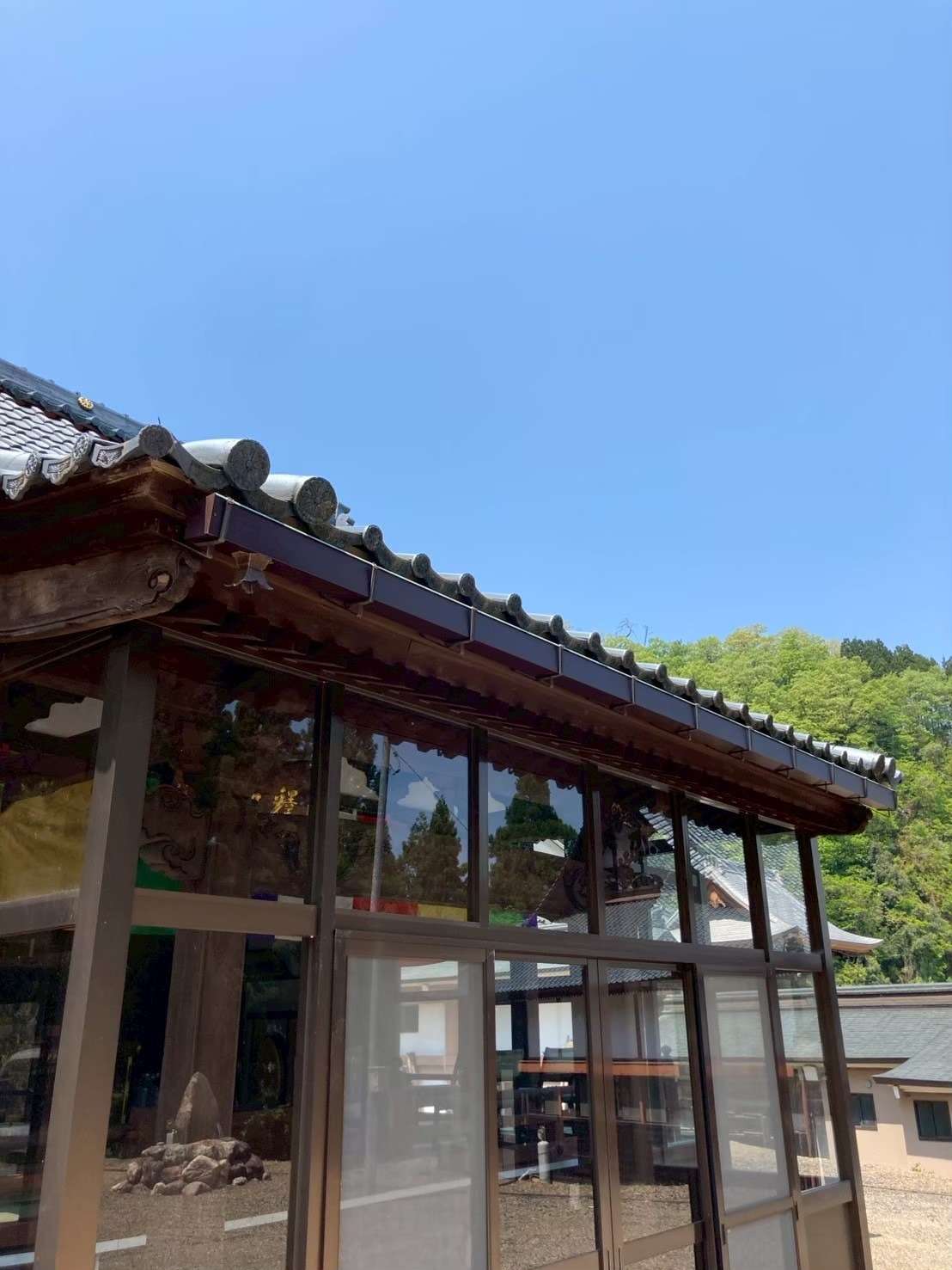 6ｍ級雨樋の取り付け